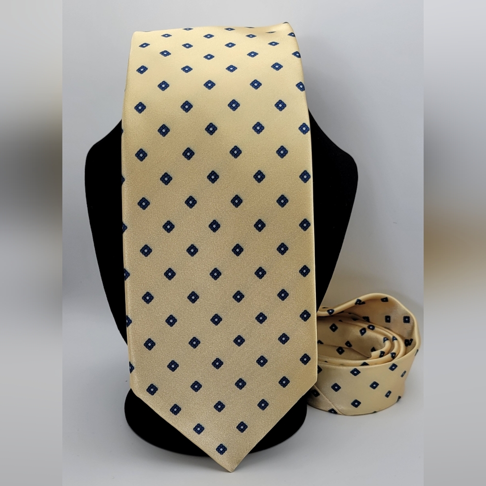 Gold and Blue Silk Tie with Classic Pattern
